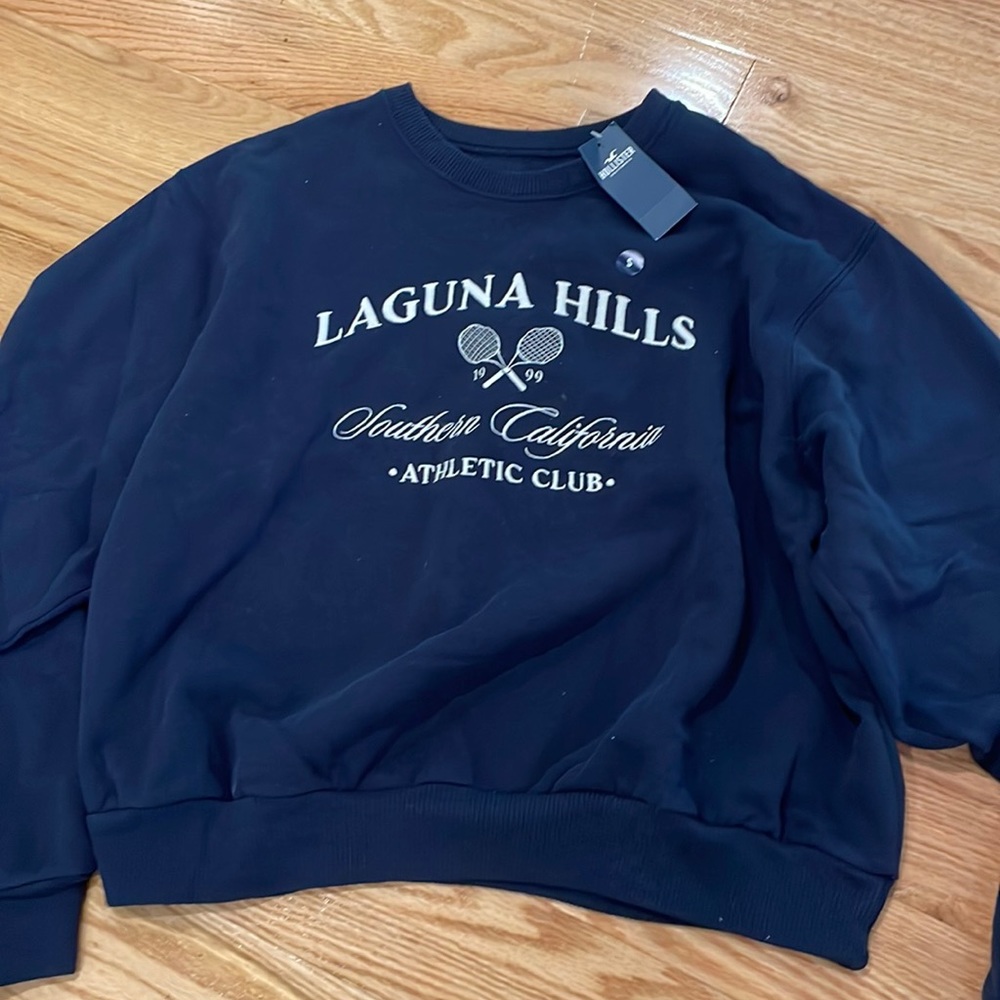 Hollister Womens Crewneck